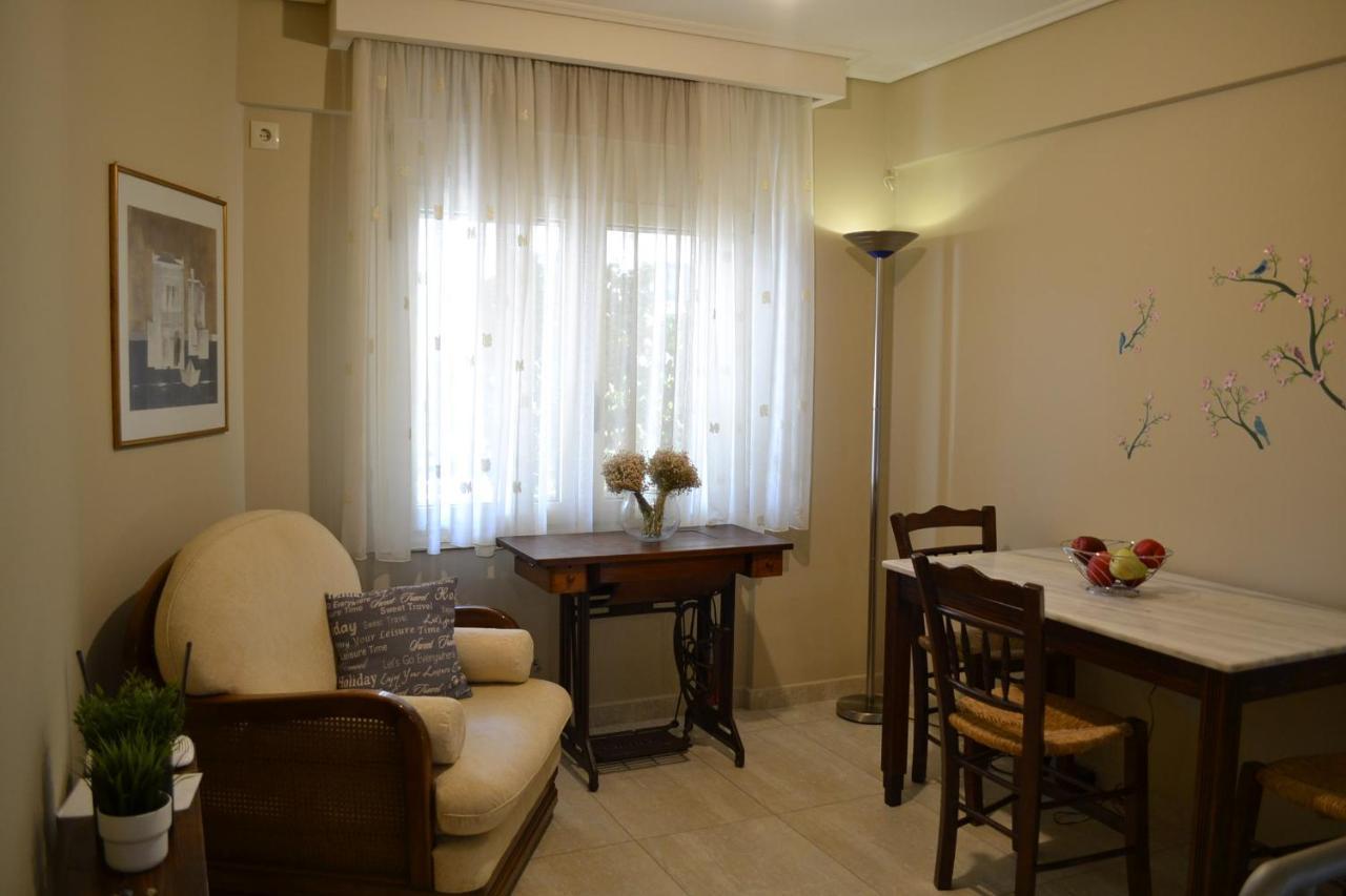 Kalamata Beach Maizonette Ground Floor And Semi-Basement With Yard Eksteriør bilde